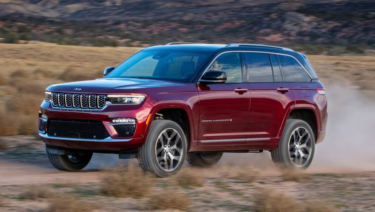 2025 Red Jeep Grand Cherokee