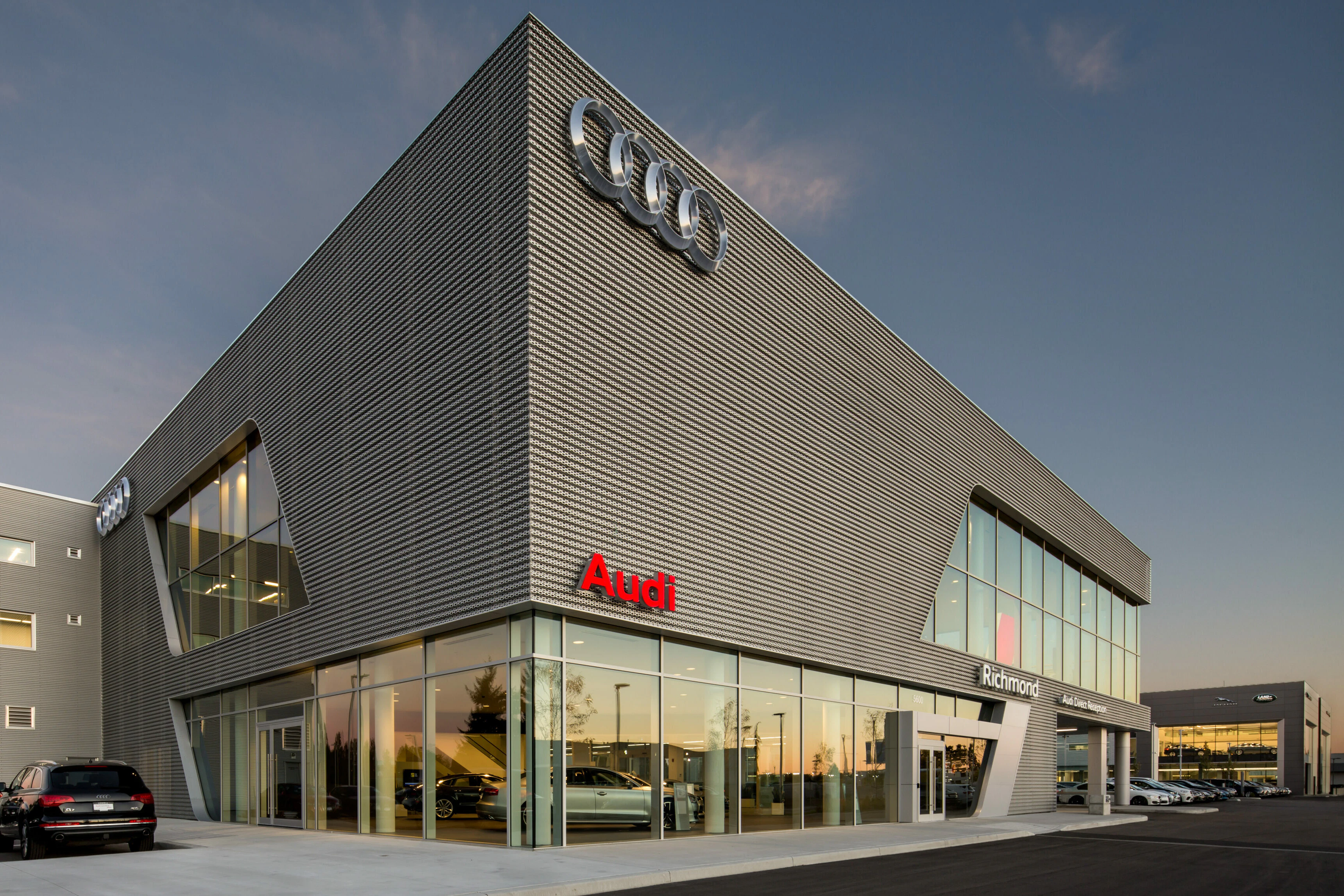 Photo of the outside of the Audi Richmond dealership