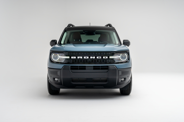 2026 Ford Bronco Sport Outer Banks front view