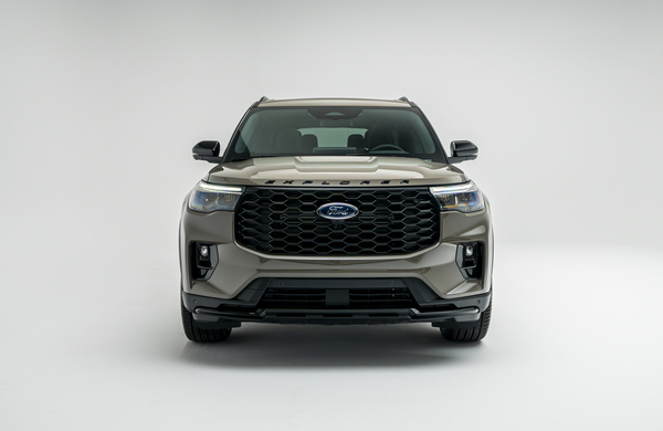 2026 Ford Explorer ST-Line front view with beige exterior and black grille