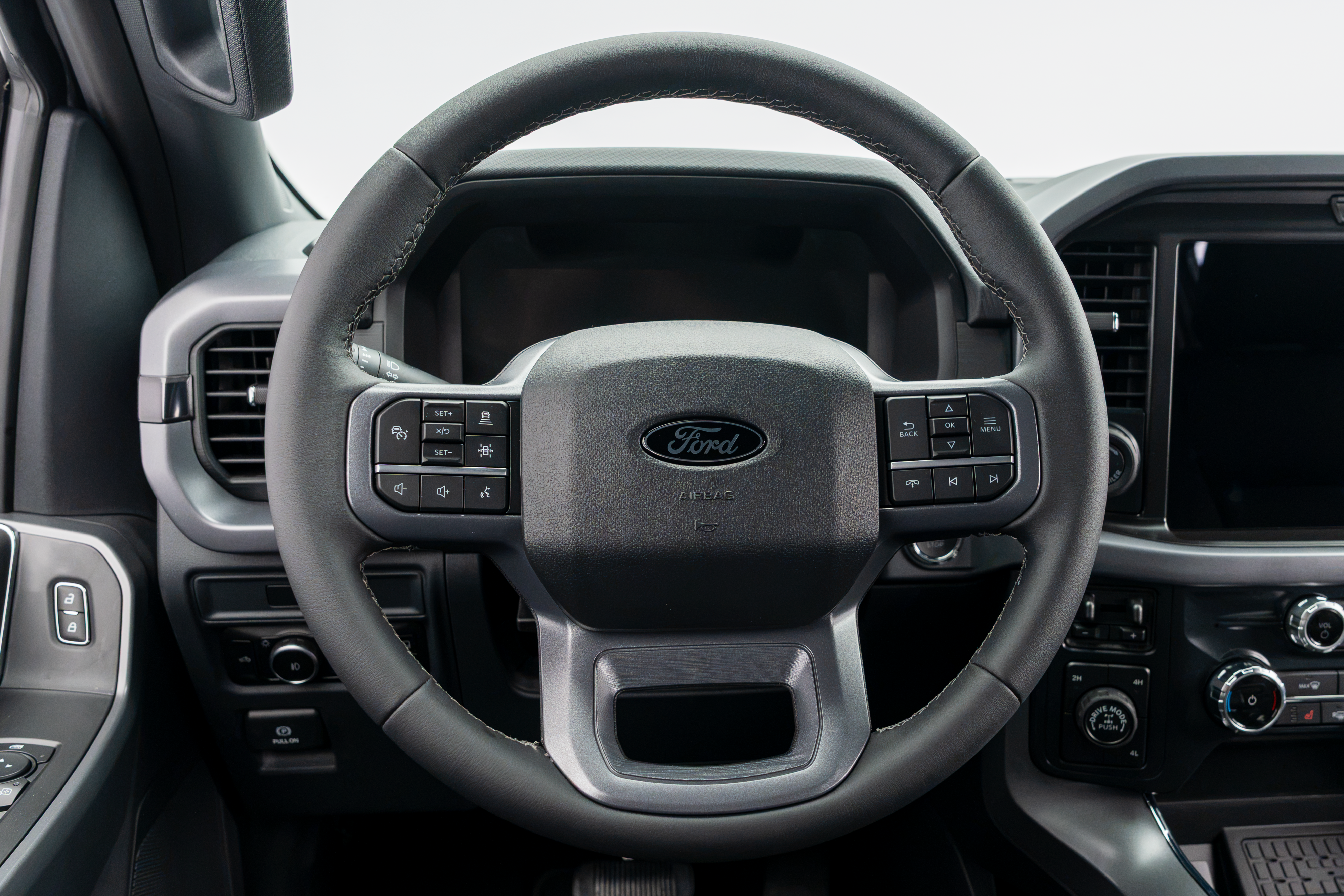 2026 Ford F-150 XLT steering wheel view