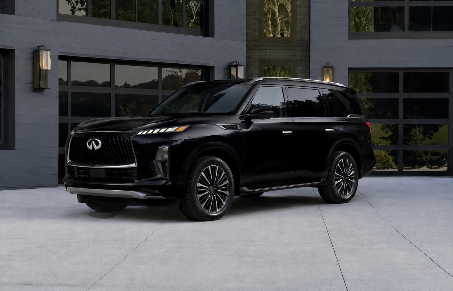 Infiniti QX80 lifestyle image