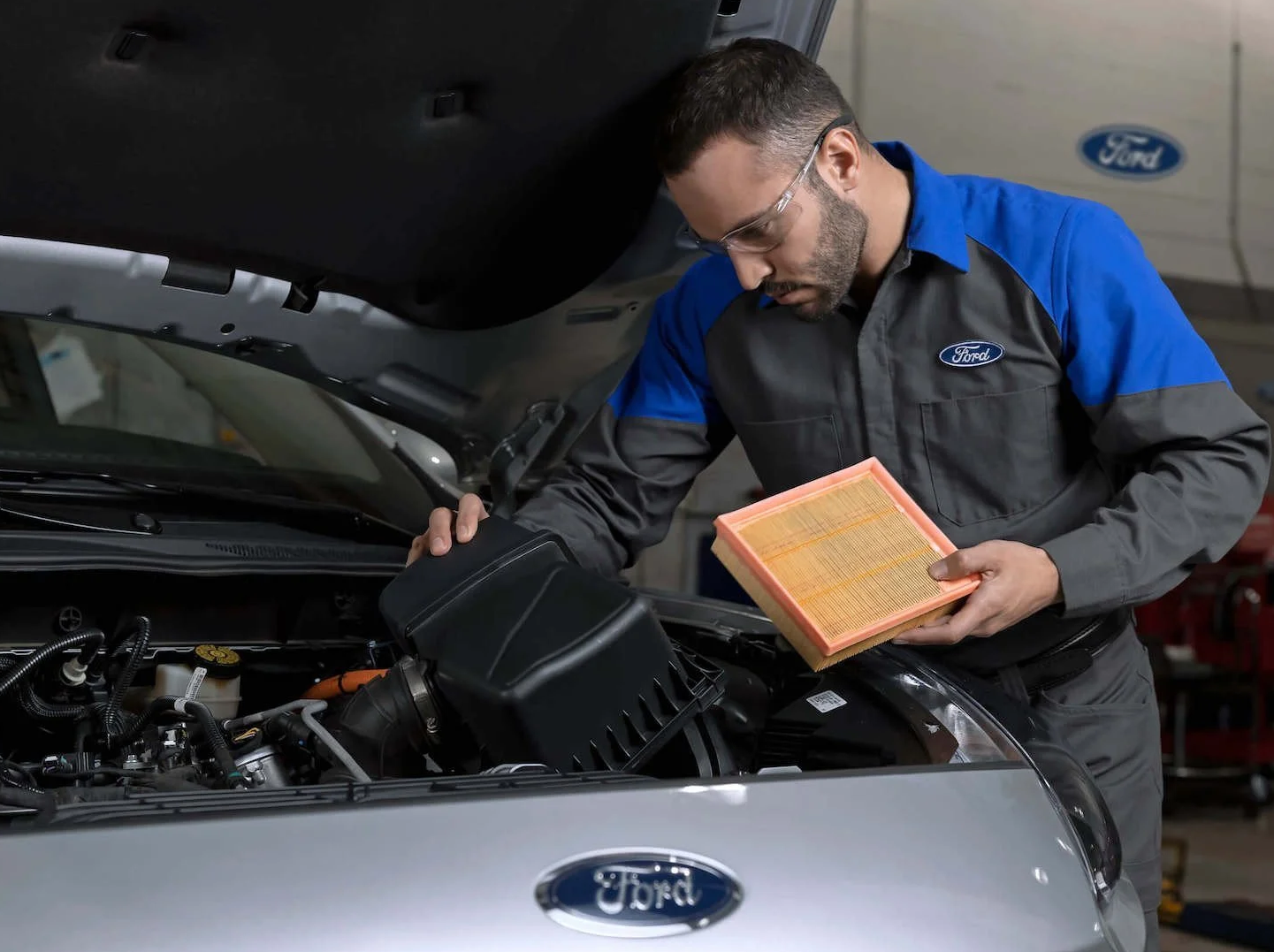Ford servicing and maintenance