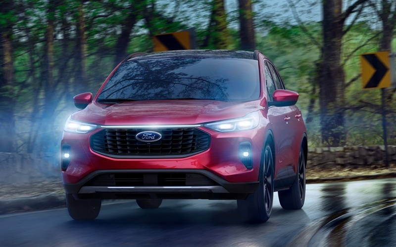 2025 Red Ford Escape