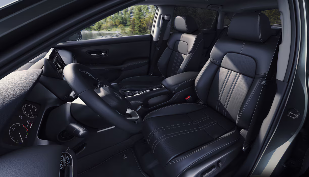 2026 Honda HR-V front leather-trimmed seats.