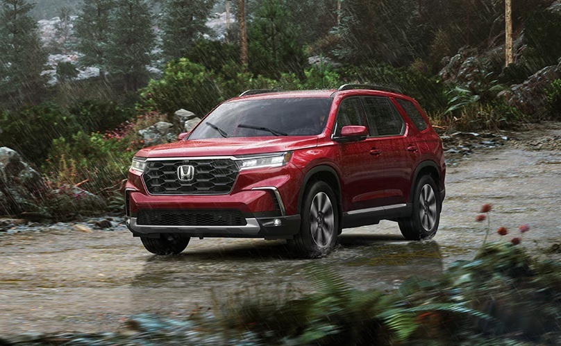 2025 Red Honda Pilot