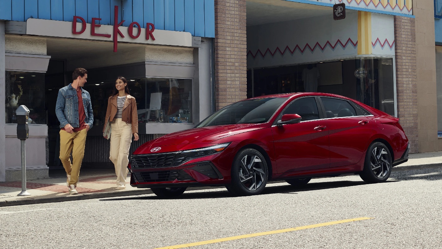2025 Red Hyundai Elantra
