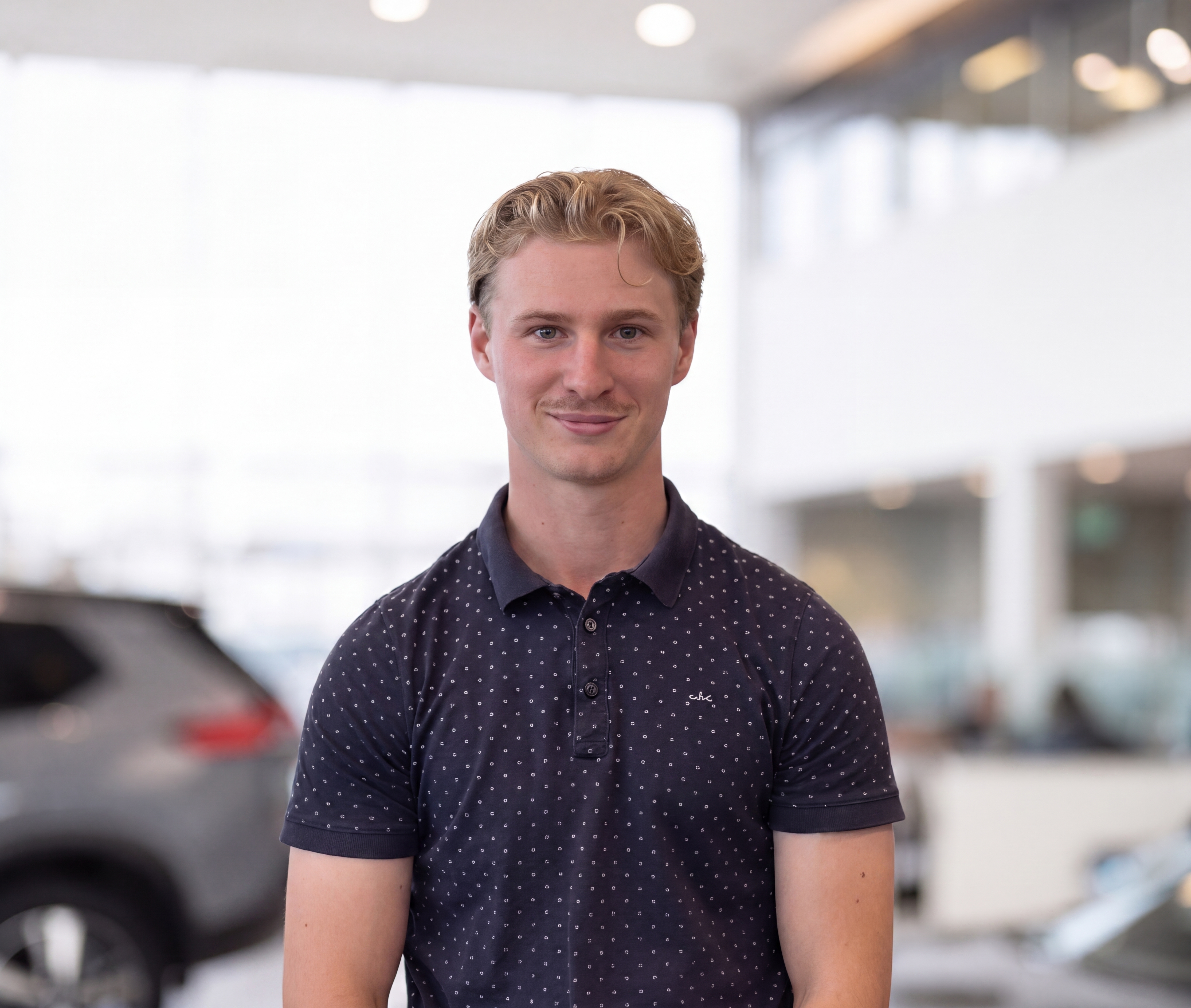 Hunter Drewniak - Sales