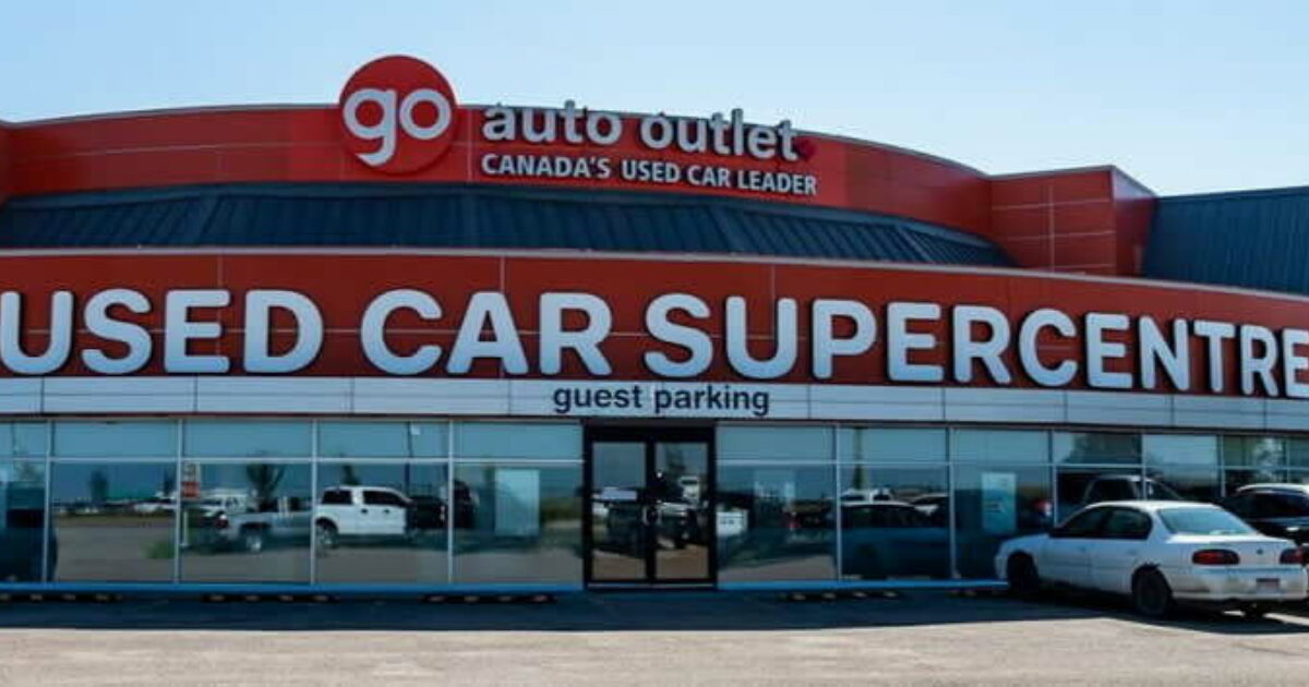 Auto outlet store