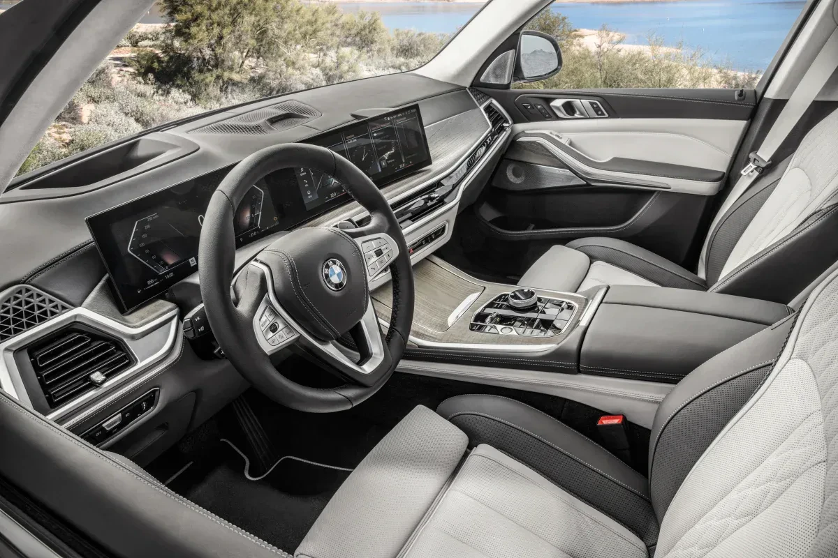 Bmw x7 interior